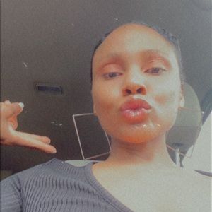 Meet your Posher, Leah